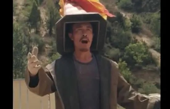 农民工工地播音腔朗诵再别康桥 网友：有梦想谁都了不起