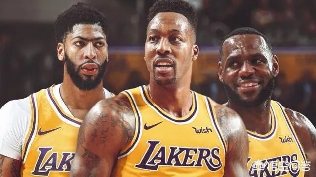 霍华德加盟湖人后,沃神爆出其中一调侃:如越界,将会随时被裁。你怎么看这一条款?