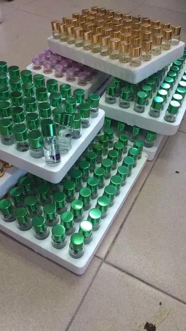 有没有什么隐形眼镜真的可以看穿扑克牌