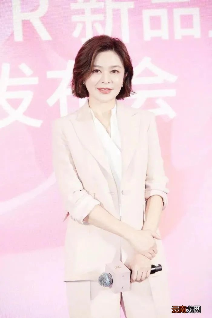 关之琳李嘉欣高尔夫球事件,高尔夫球事件跟了她一辈子