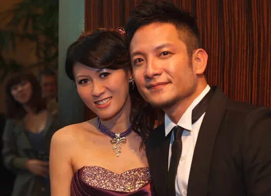 高山峰的老婆照片曝光 爱子发音有障碍