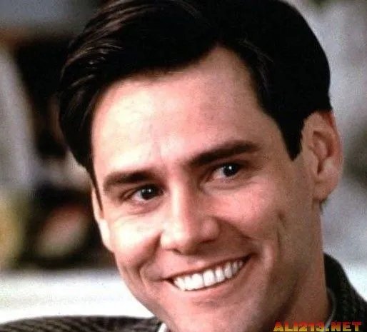 张亮热吻娇妻女网友“心碎了”盘点全球男神