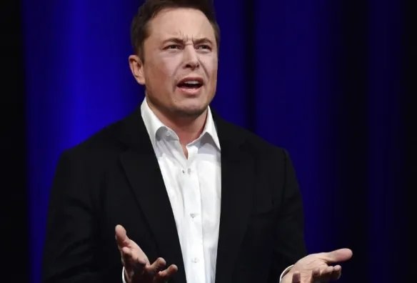 马斯克直播测试自动驾驶:地点为扎克伯格豪宅所在地