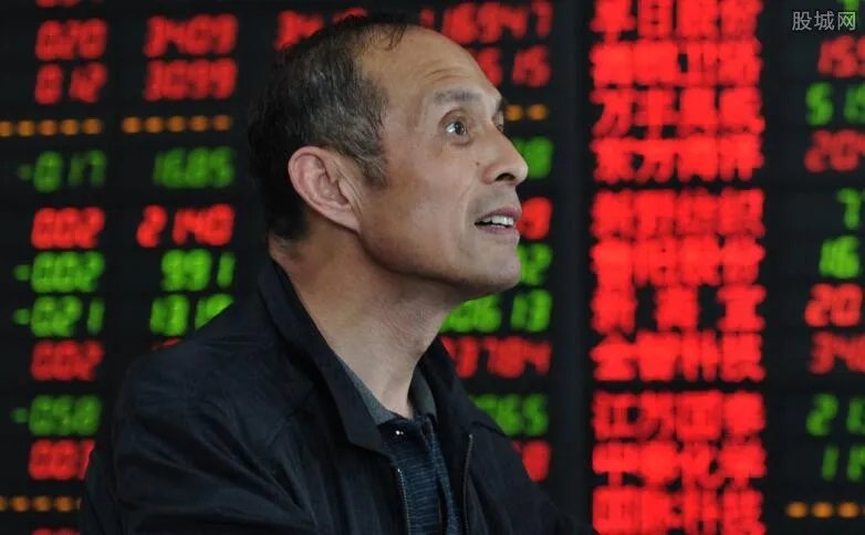 武汉超四成餐厅恢复外卖业务 相关概念股或迎反弹