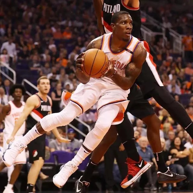 主帅厄尔-沃特森被解雇,太阳队该如何调整?