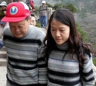 杨振宁遗产分配方案敲定，翁帆只得一别墅居住权，如今她后不后悔？