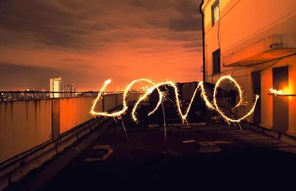 2020情人节发多少红包 2020情人节发多钱红包合适