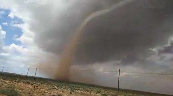 内蒙古龙卷风致33人受伤，此次龙卷风的范围面积多大？