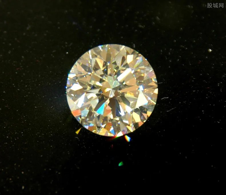 第二大钻石卖出3.5亿 是谁出手这么阔气
