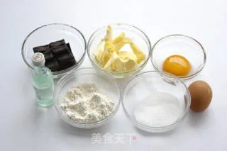 七夕情人节最具代表的暖心蛋糕——巧克力熔岩蛋糕