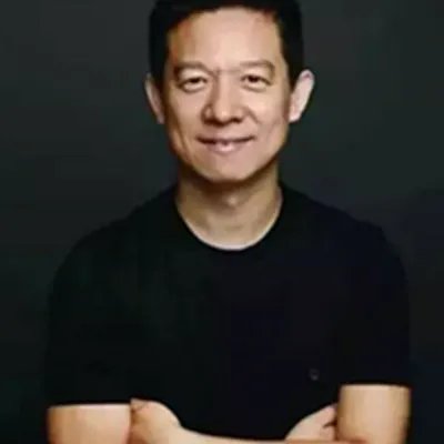 甘薇老公贾跃亭照片曝光 揭其大方晒哺乳照