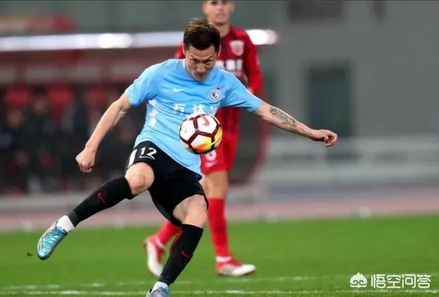 中超首轮，大连一方被上海上港8-0狂胜，昔日王者大连足球到底怎么了？