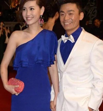 王宝强第一个妻子是谁 为父母盖豪宅引争议