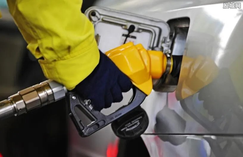 汽油价格有望回归5元时代吗 国际油价大幅下跌