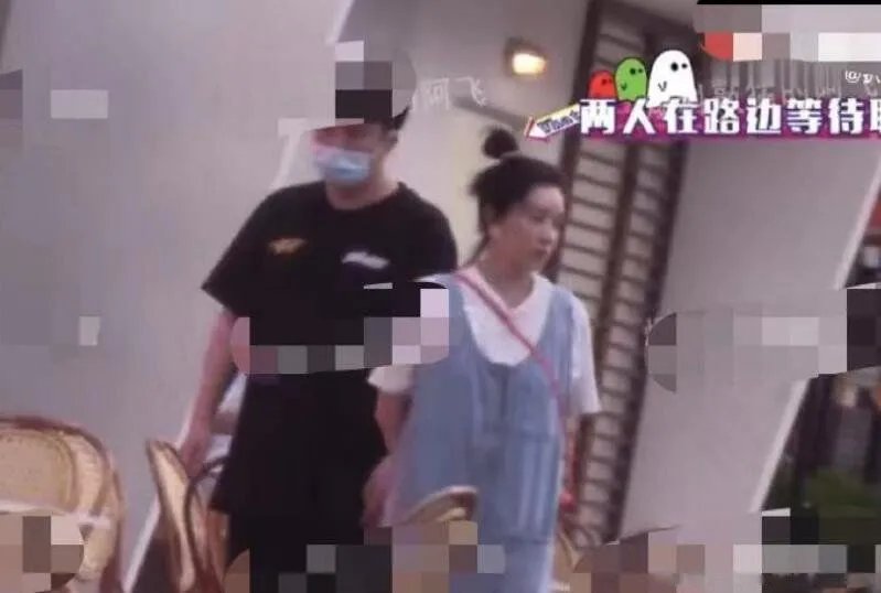 阚清子新男友谢彬彬照片 恋情新进展两人牵手甜蜜逛街