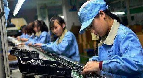 请问漆包线厂是做什么的，和电子厂比哪个工作好点？