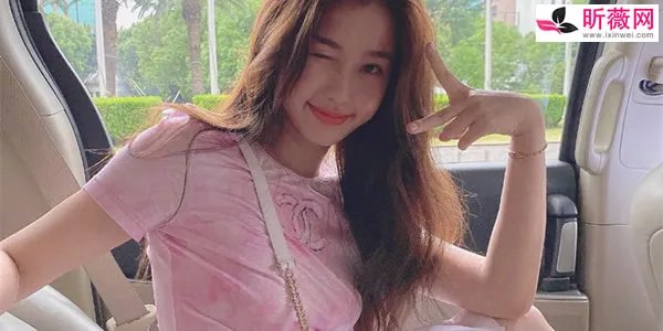 虞书欣家境怎么样,很有钱吗?