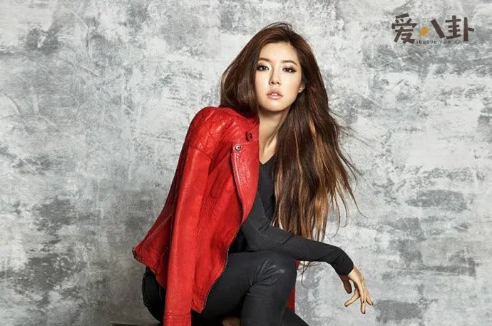 朴寒星怎么了 她的老公被曝丑闻事件