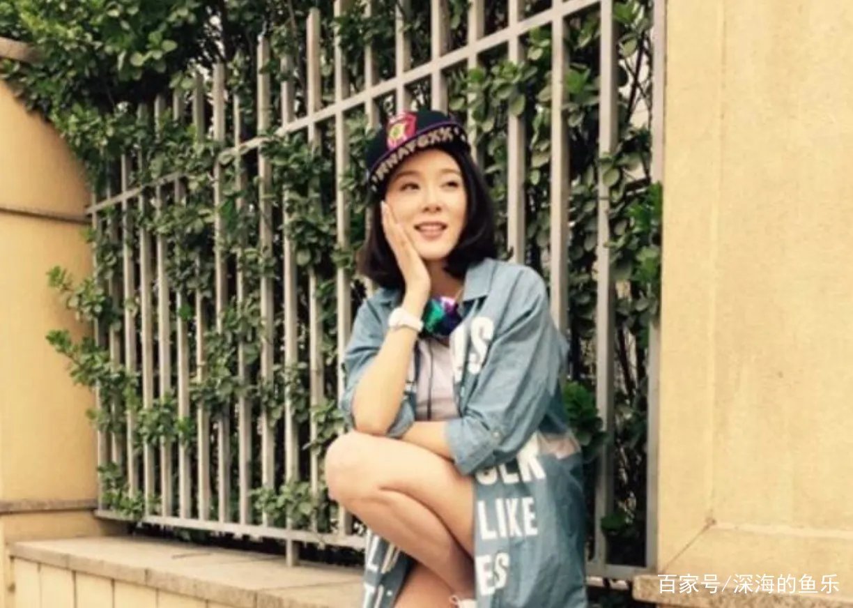 林丹为她抛弃孕妻,李泽楷为她牵肠挂肚,赵雅淇的手段有多厉害?