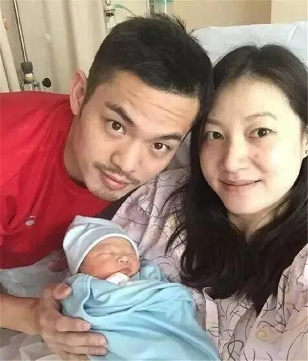 林丹和谢杏芳离婚了吗 原来两人婚姻早已名存实亡
