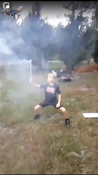 周一内涵囧图云飞系列 看到黑丝小姐姐就走不动路了