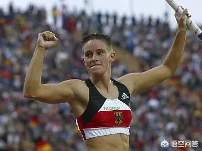 伊芙·布施鲍姆