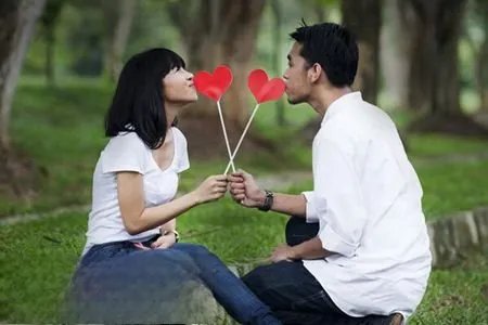 杨真真宋哲师生恋真的吗 网曝杨真真宋哲假甜蜜真炒作