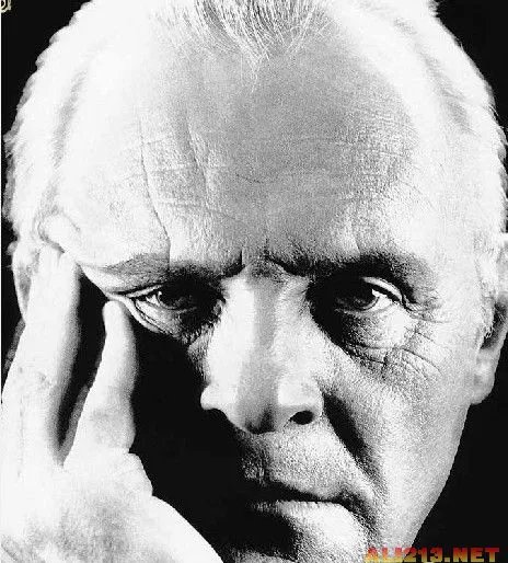 张亮热吻娇妻女网友“心碎了”盘点全球男神