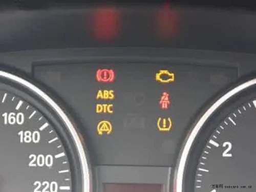 行车电脑显示屏是什么 行车电脑显示屏的作用