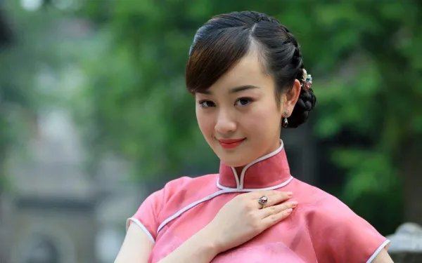 张檬再次向刘雨欣道歉,你觉得她的道歉态度诚恳吗?