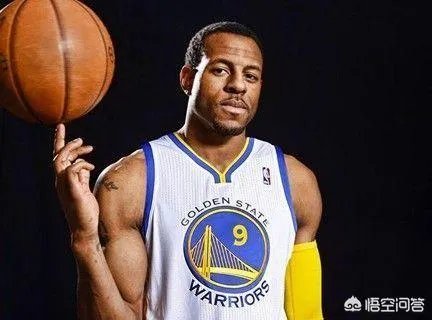 西决G3中,伊戈达拉为什么会竖中指?