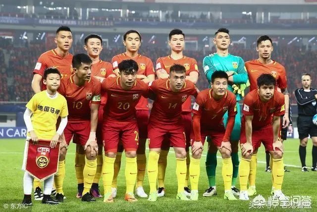 如何看待女排和国足的待遇差别？