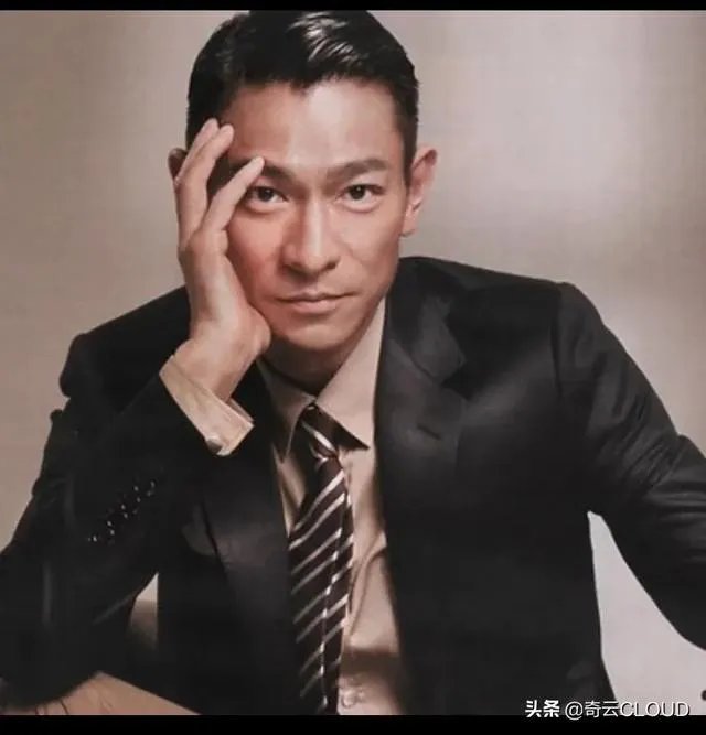 你觉得刘德华和黎明，在歌坛谁的地位高点？为什么？