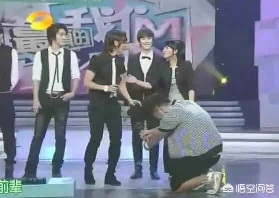 赵薇再一次被处罚,明星身份是圈钱捷径吗?