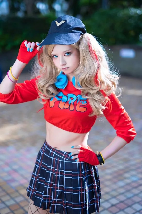 清纯又诱惑的黑丝大白腿 11区Coserてんうみ美图赏