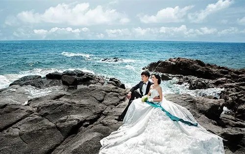 海景婚纱照风格推荐 什么时候才是拍海景的最佳天气