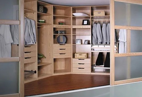 德维尔整体衣柜好吗  德维尔整体衣柜价格揭秘