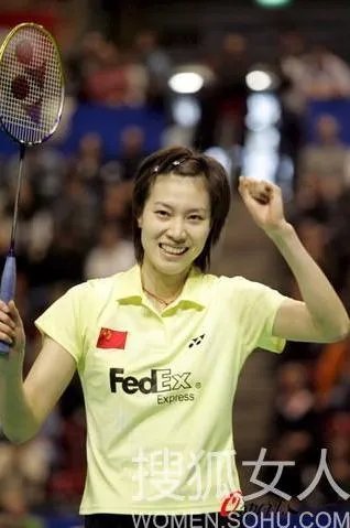 谢杏芳整容前后照片：谢杏芳悄悄变美全程照片