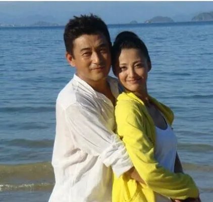 张歆艺王志飞结婚了啊 大婚感谢一对花童