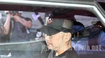 徐峥殴打女记者，70%的网友表示可以理解，你怎么看？