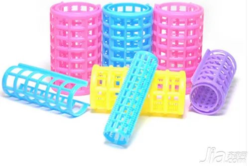 塑料卷发器的使用步骤