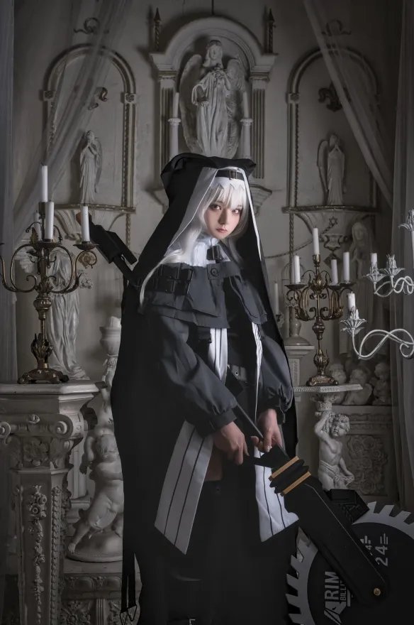 清纯又诱惑的黑丝大白腿 11区Coserてんうみ美图赏