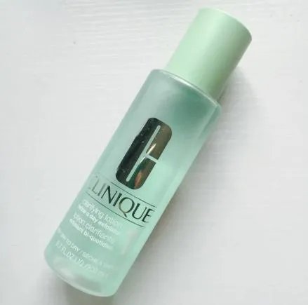 倩碧化妆水能每天都用吗？