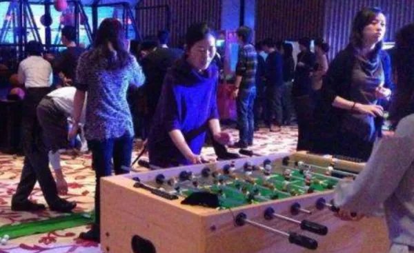 比较嗨的暖场游戏有哪些？