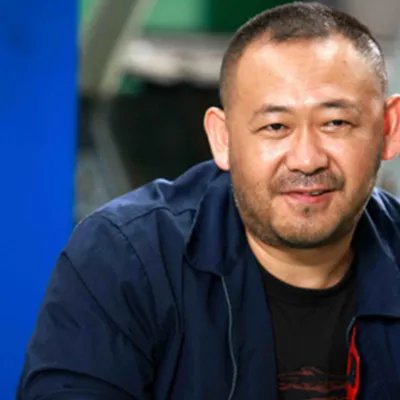 姜文姜武对比照片曝光   二人关系大揭秘