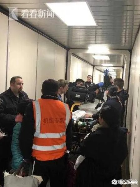 乘客突感不适,东航航班空中放油30吨备降救人,你怎么看?