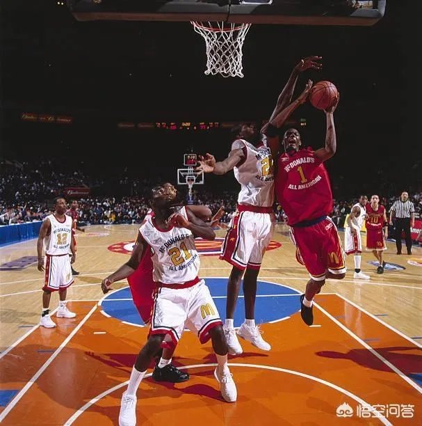 你如何评价热火队退役了波什的球衣？