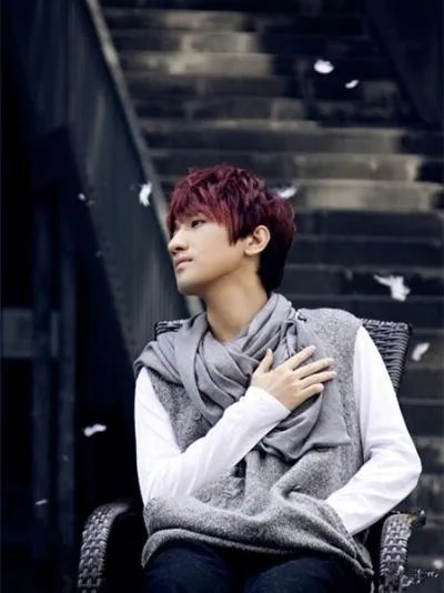 后弦的女朋友小白是谁 网曝其隐婚娶初恋女友