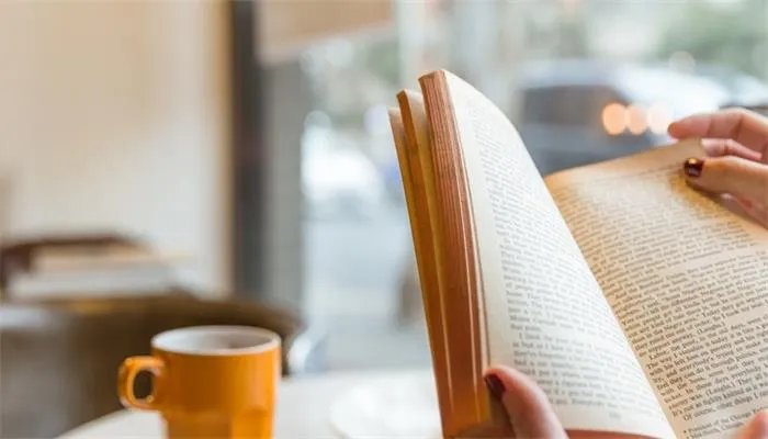 我国第一个有文字记载的王朝是