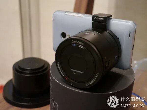SONY 索尼 DSC-QX100 镜头式数码相机，极其有爱的新鲜玩意儿